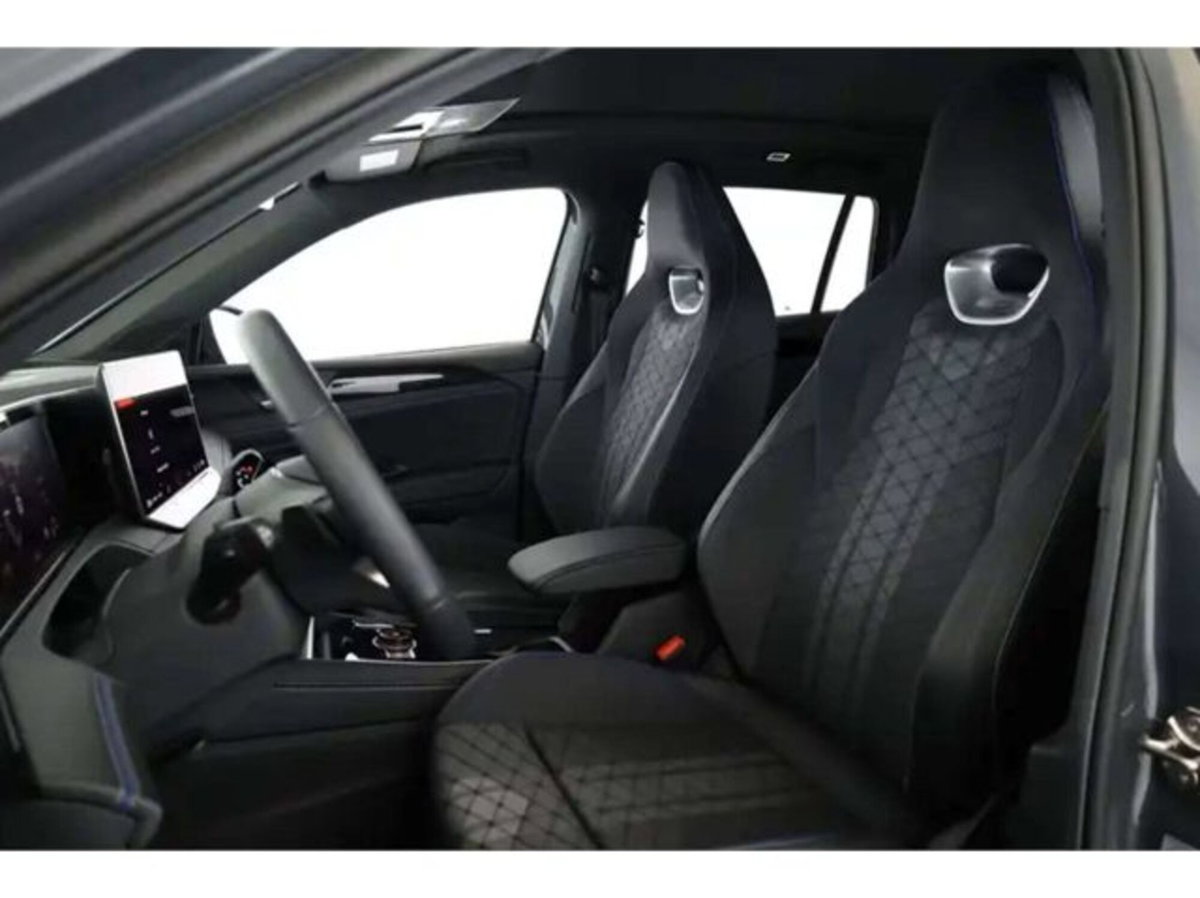 Volkswagen Tiguan 2.0 tdi R-Line 4motion 193cv dsg (7)