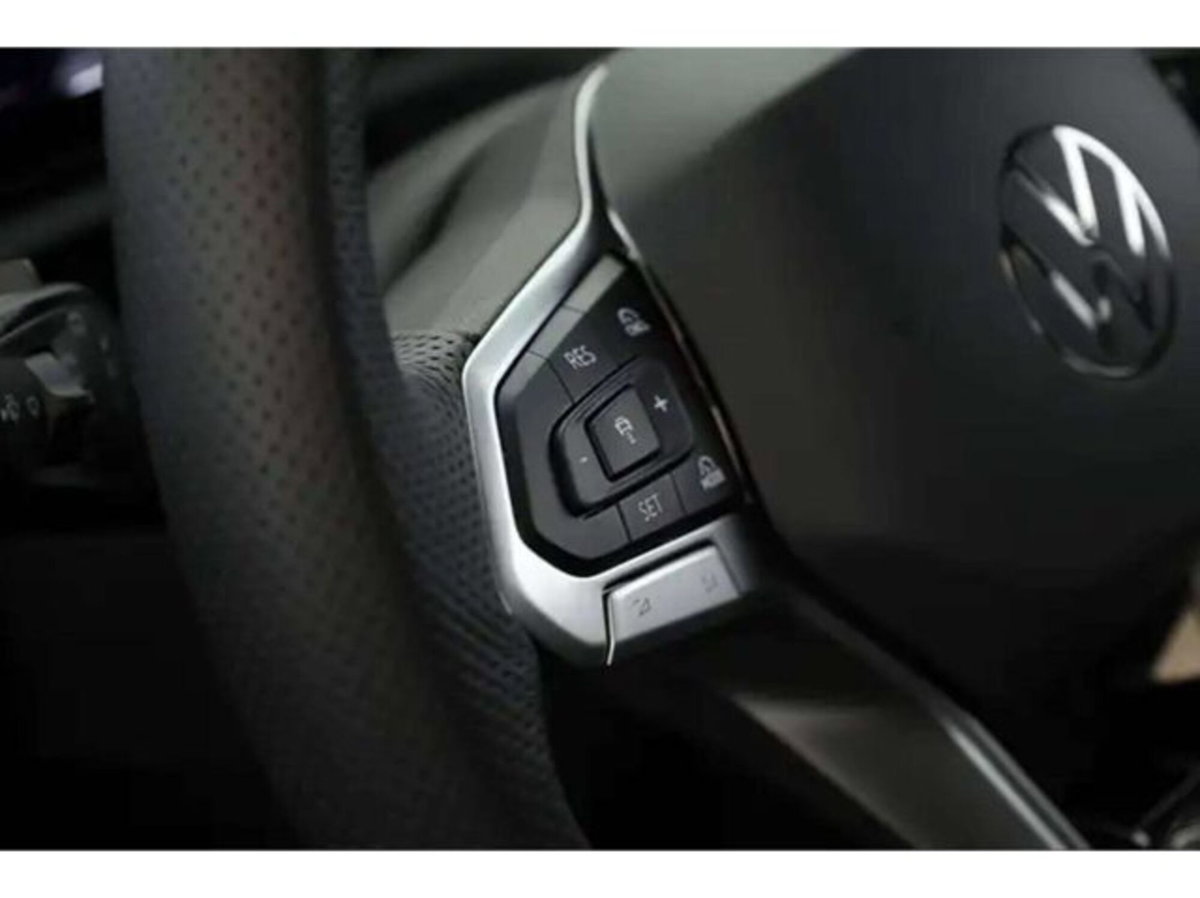 Volkswagen Tiguan 2.0 tdi R-Line 4motion 193cv dsg (9)