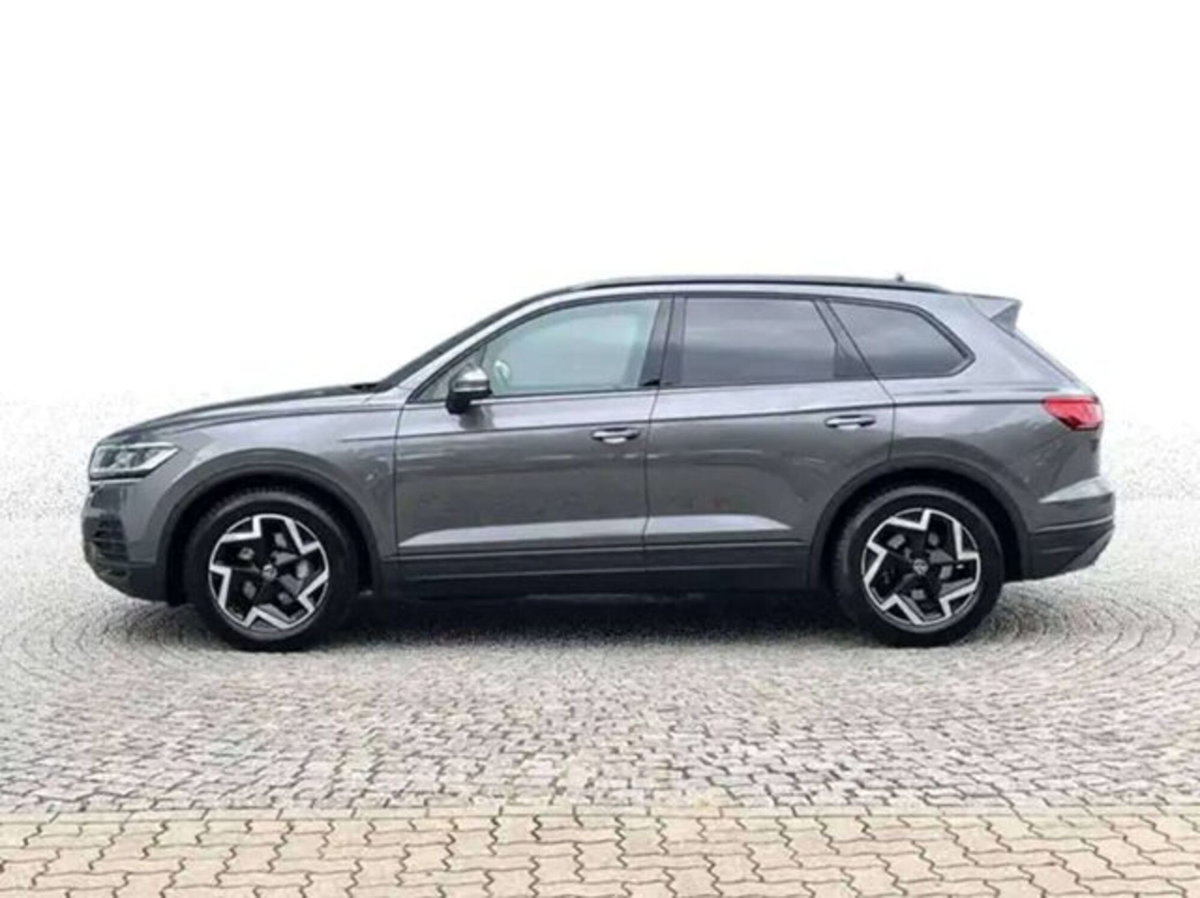 Volkswagen Touareg 3.0 V6 tdi scr Elegance 231cv auto (3)