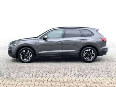 Volkswagen Touareg 3.0 V6 tdi scr Elegance 231cv auto (3)