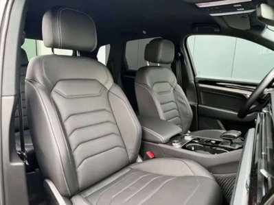 Volkswagen Touareg 3.0 V6 tdi scr Elegance 231cv auto (5)