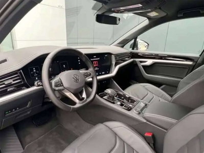 Volkswagen Touareg 3.0 V6 tdi scr Elegance 231cv auto (6)