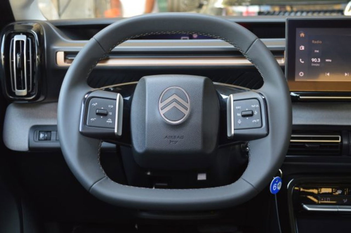 Citroen C3 Aircross 1.2 puretech turbo Plus 100cv (10)