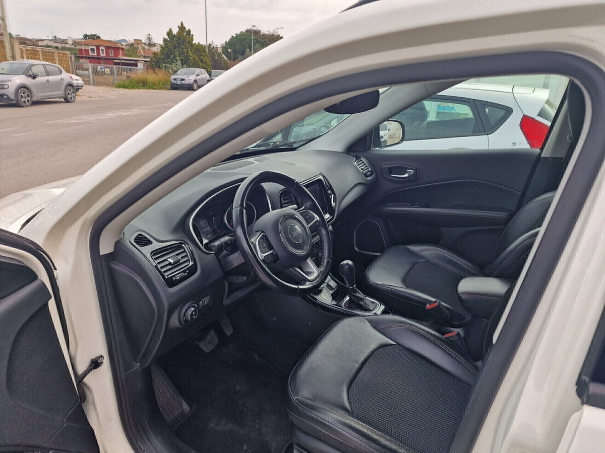 Jeep Compass 2.0 Multijet II 4WD Limited (9)
