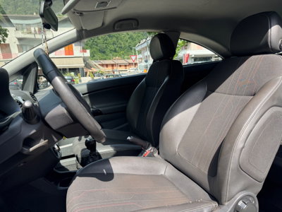 Opel Corsa 1.2 3 porte b-color (11)