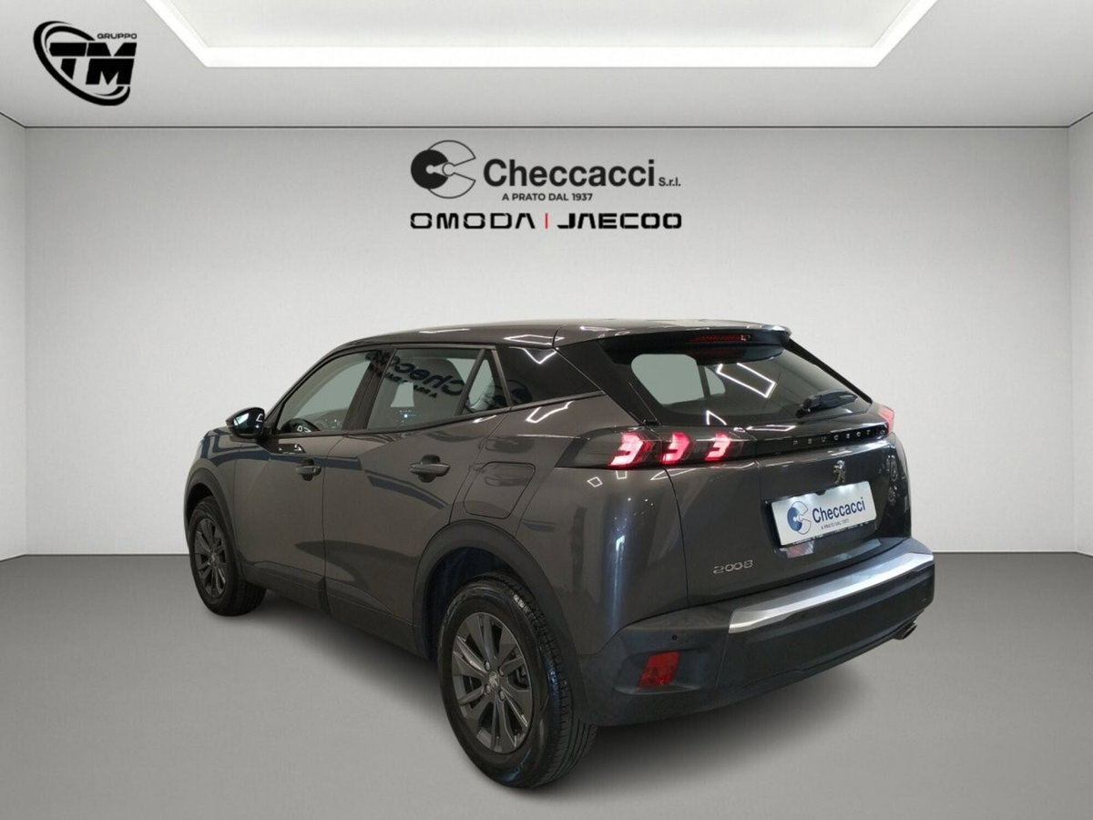 Peugeot 2008 BlueHDi 130 S&S EAT8 GT Pack (4)