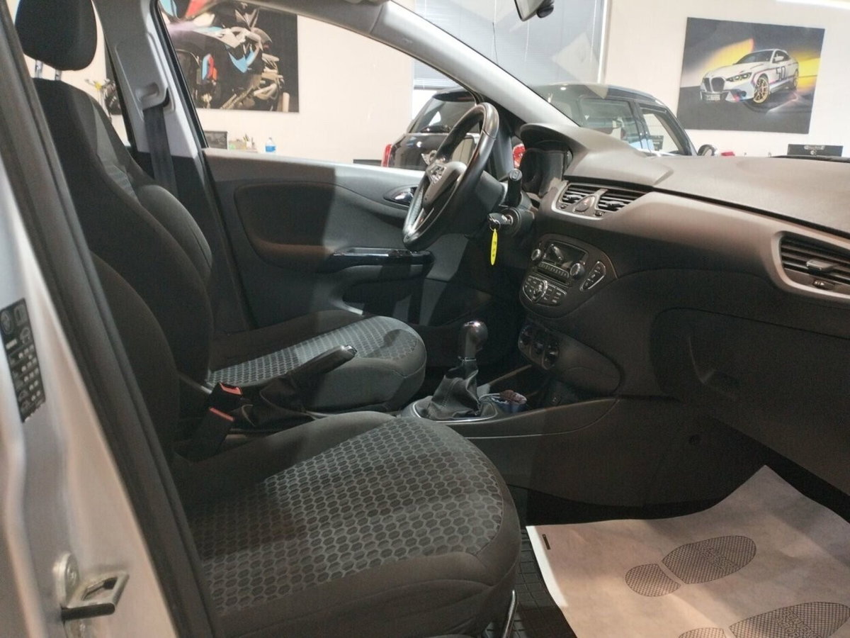 Opel Corsa 1.4 90CV GPL Tech 5 porte Cosmo (11)