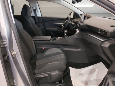 Peugeot 3008 BlueHDi 130 S&S Business (14)