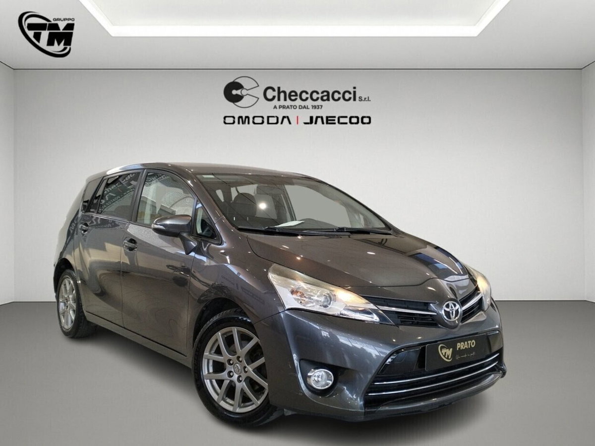 Toyota Verso 2.0 D Active 7 posti (3)