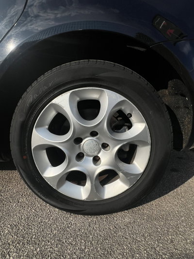 Alfa Romeo 159 1.9 JTDm 16V Progression (8)
