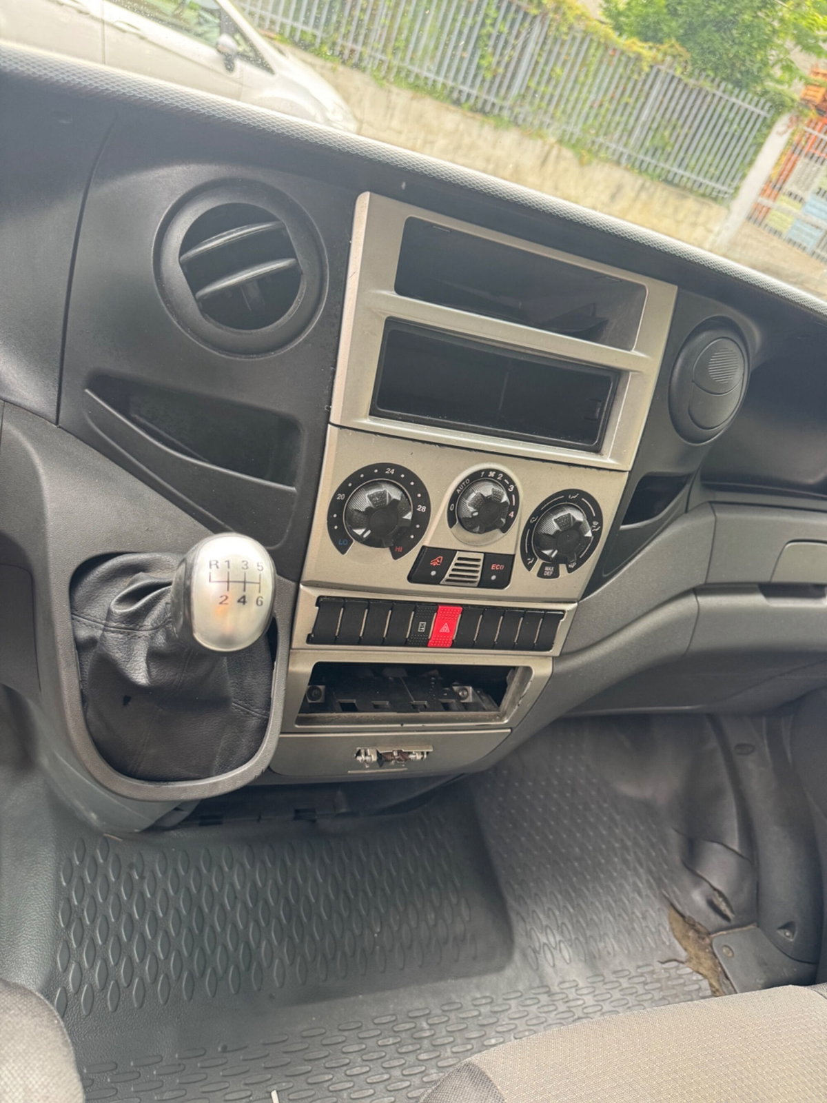 Iveco Daily Furgone 35C15LV BTor 3.0 HPT PL-TA-RG Furgone (13)