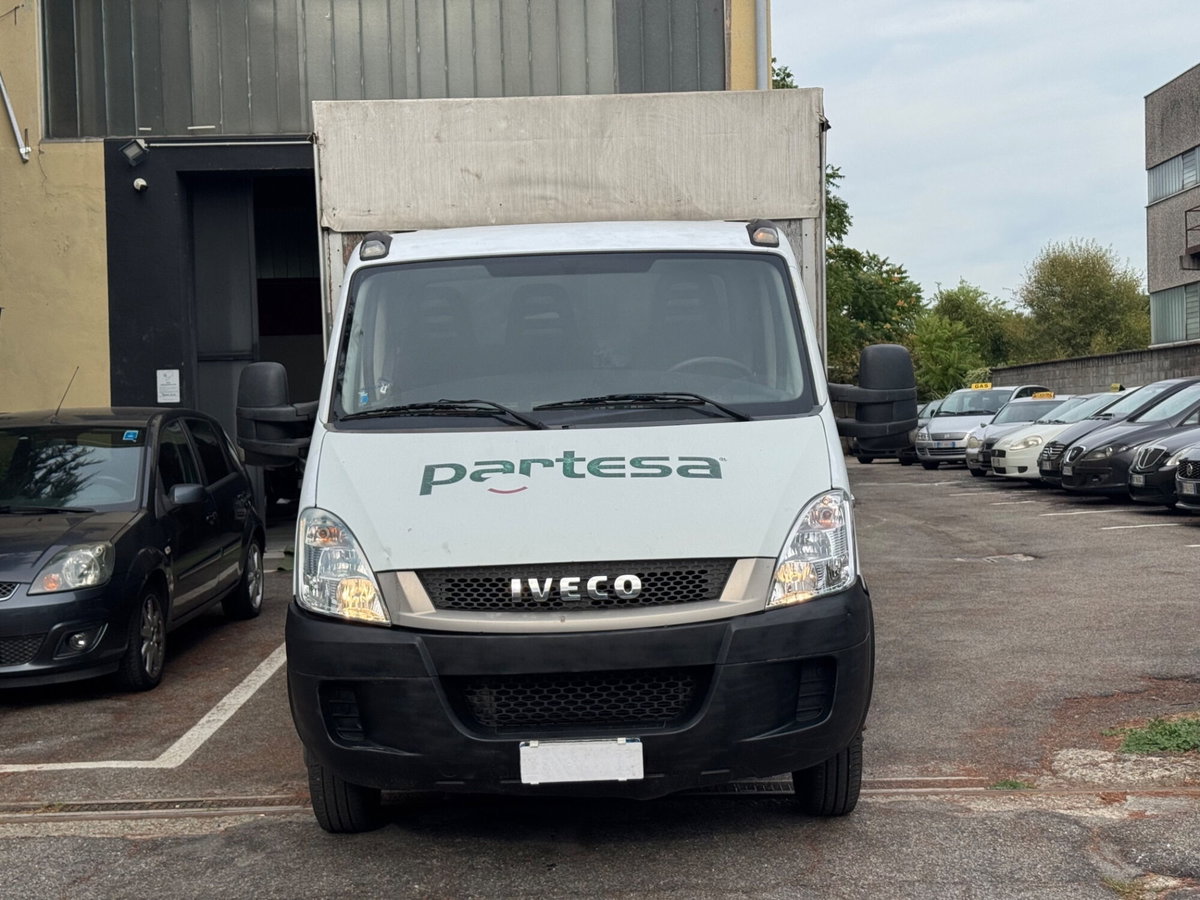 Iveco Daily Furgone 35C15LV BTor 3.0 HPT PL-TA-RG Furgone (2)