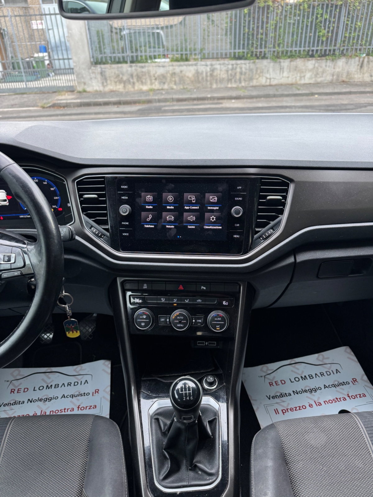 Volkswagen T-Roc 1.6 TDI SCR Advanced BlueMotion Technology (12)