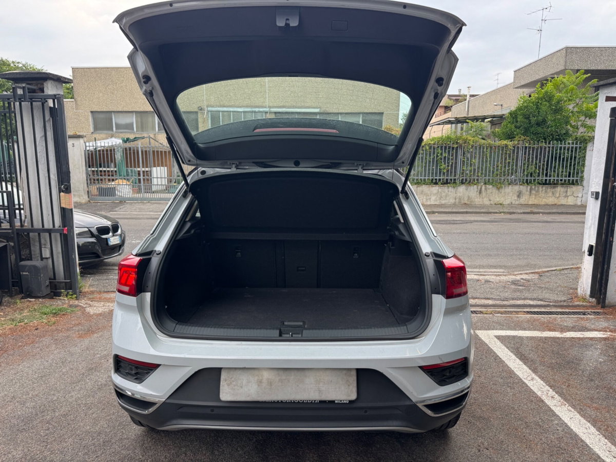 Volkswagen T-Roc 1.6 TDI SCR Advanced BlueMotion Technology (15)
