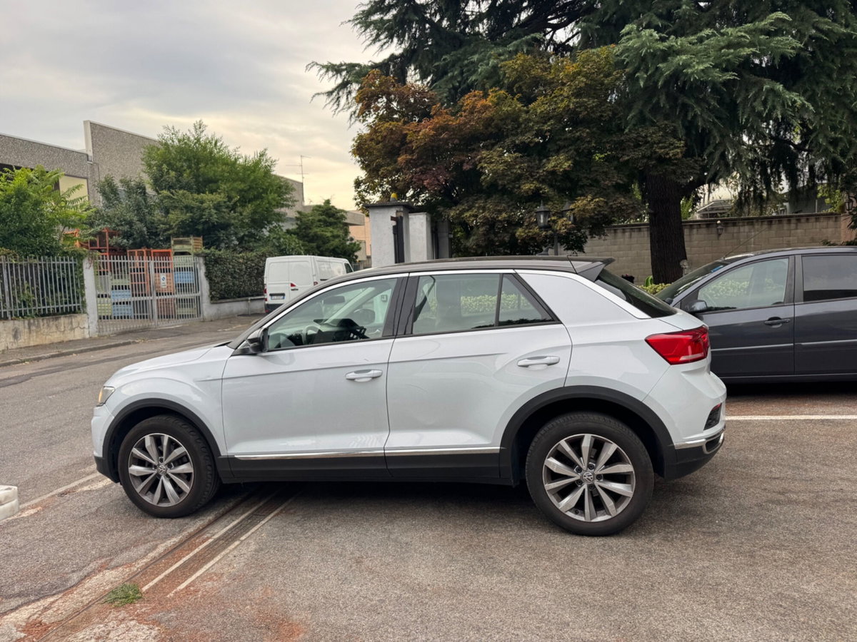 Volkswagen T-Roc 1.6 TDI SCR Advanced BlueMotion Technology (7)