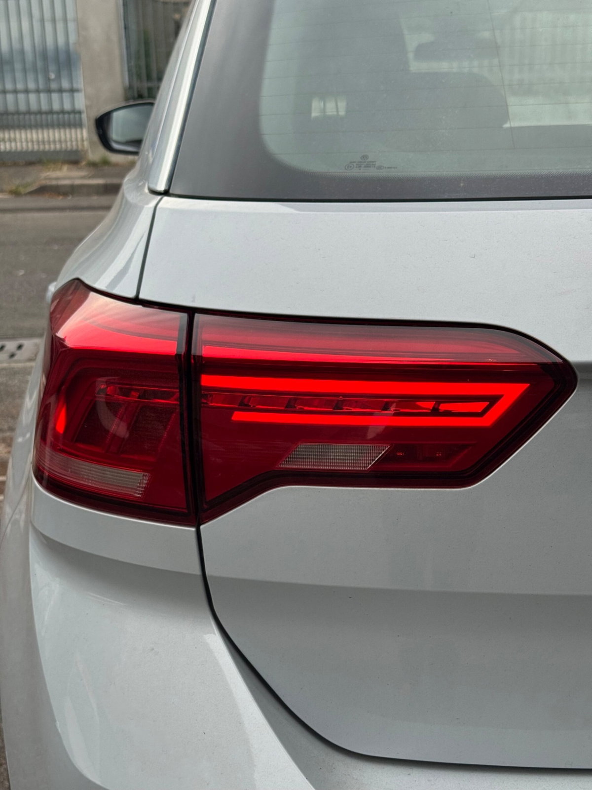 Volkswagen T-Roc 1.6 TDI SCR Advanced BlueMotion Technology (9)