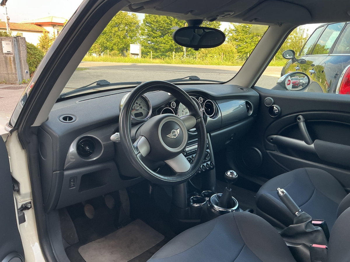 MINI Mini 1.6 16V One Park Lane (20)