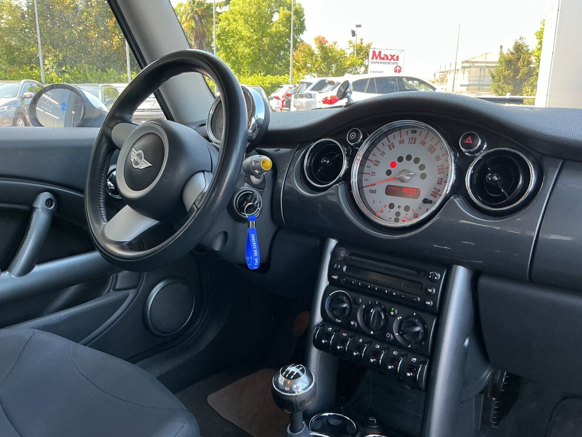 MINI Mini 1.6 16V One Park Lane (16)