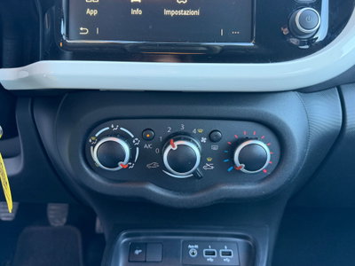 Renault Twingo SCe 65 CV Intens (16)