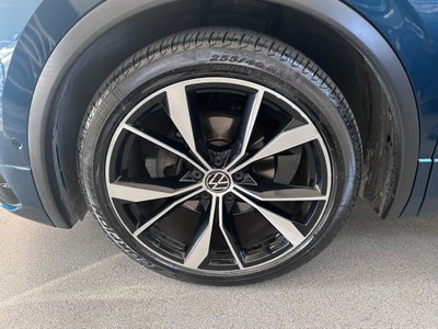 Volkswagen Tiguan 2.0 TDI 150 CV SCR DSG 4MOTION R-Line (11)