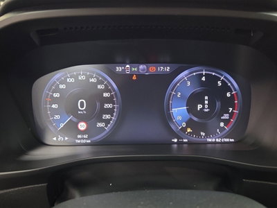 Volvo XC40 T3 Geartronic Momentum Pro (11)