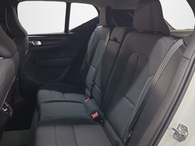 Volvo XC40 T3 Geartronic Momentum Pro (16)