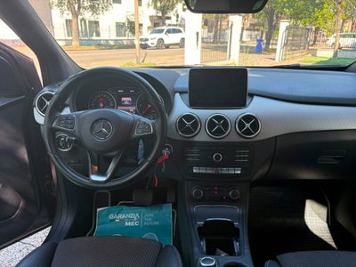 Mercedes-Benz Classe B 180 d Automatic Executive (14)