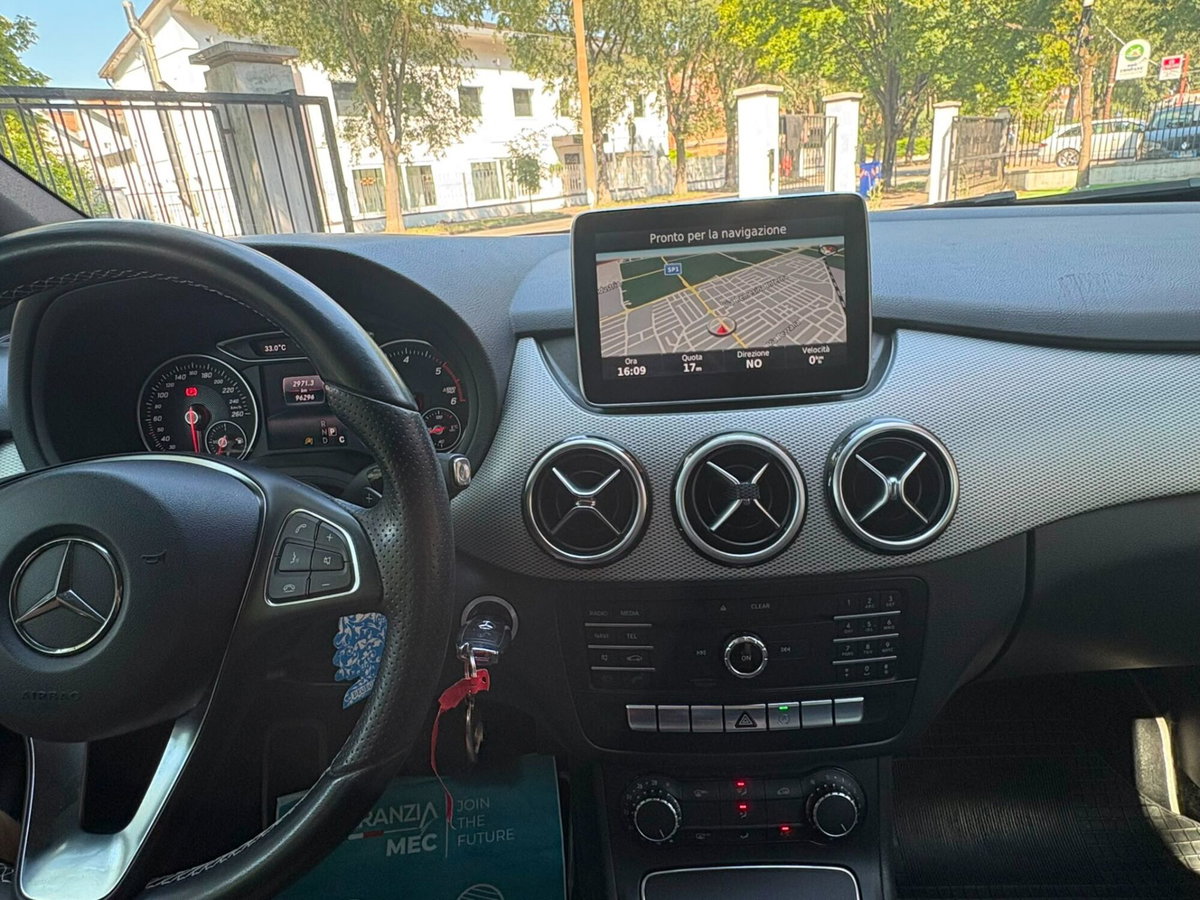 Mercedes-Benz Classe B 180 d Automatic Executive (15)