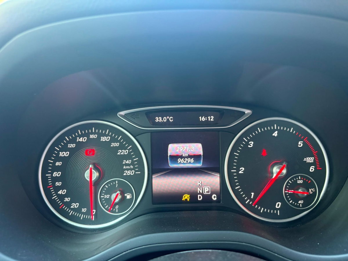 Mercedes-Benz Classe B 180 d Automatic Executive (17)
