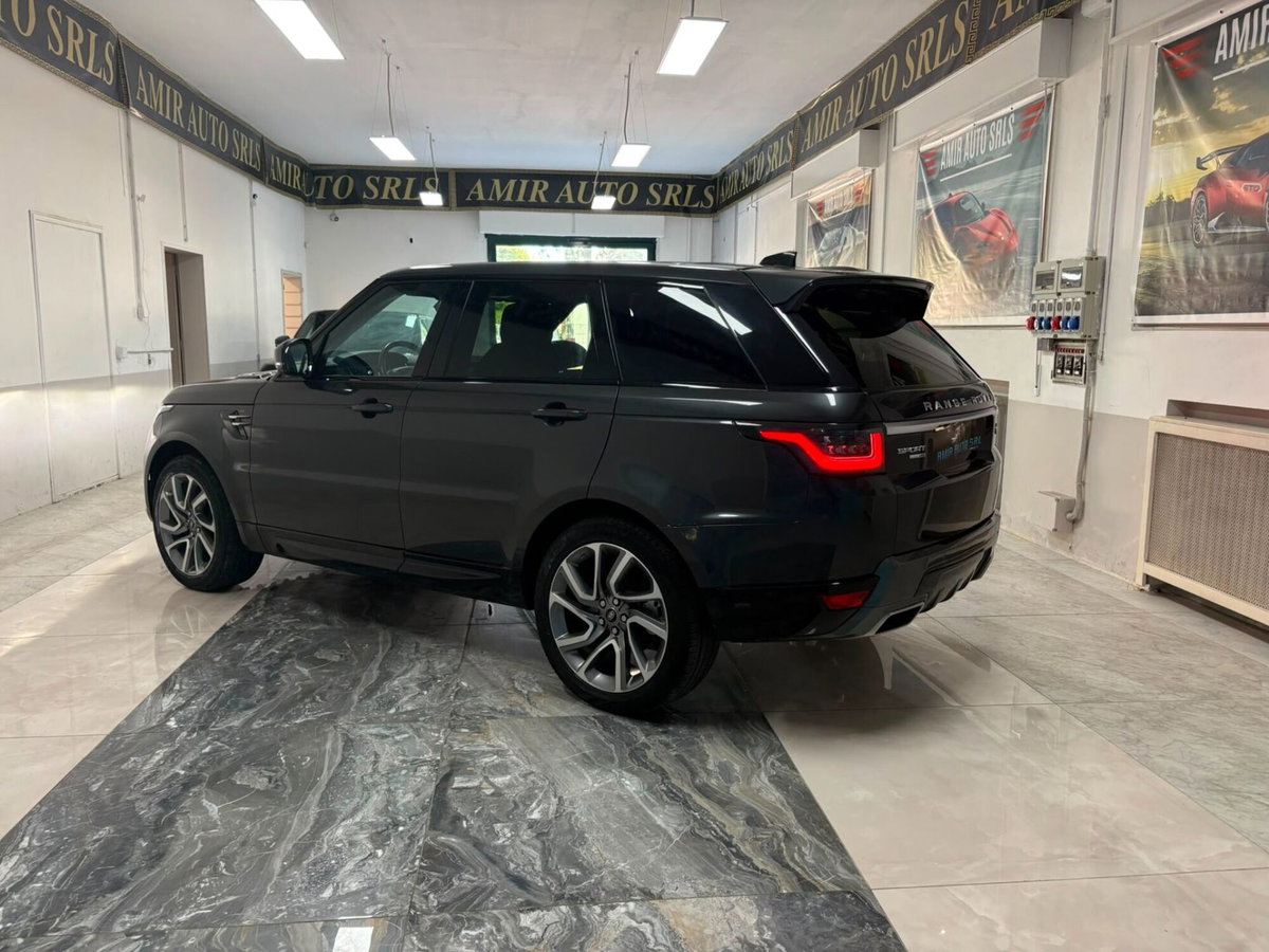 Land Rover Range Rover 3.0 TDV6 HSE (6)