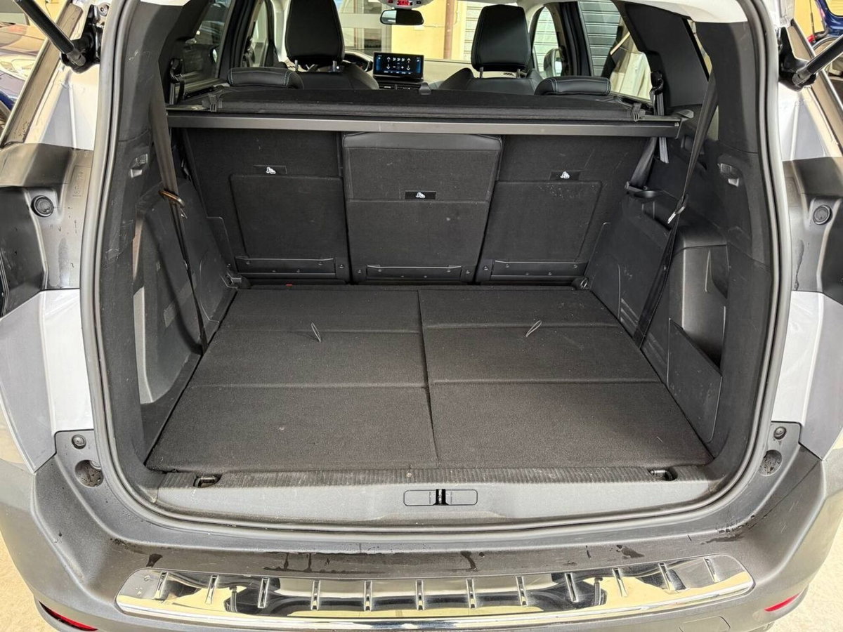 Peugeot 5008 1.5 bluehdi Allure Pack s&s 130cv eat8 (9)
