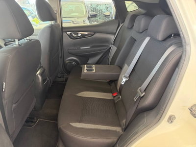 Nissan Qashqai 1.5 dCi Tekna (11)