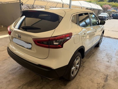 Nissan Qashqai 1.5 dCi Tekna (5)