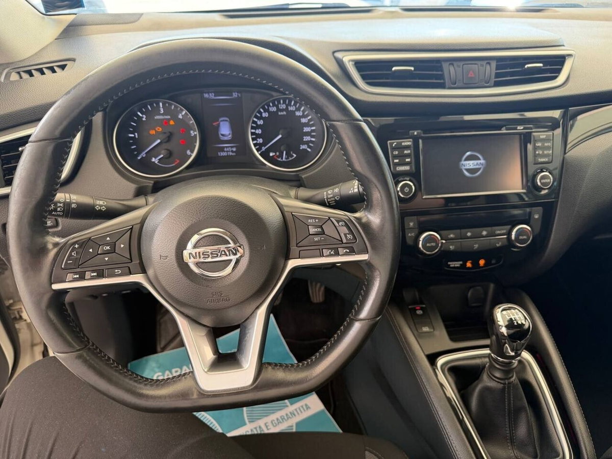 Nissan Qashqai 1.5 dCi Tekna (9)