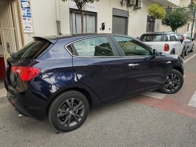 Alfa Romeo Giulietta 2.0 JTDm-2 Distinctive 170cv (5)