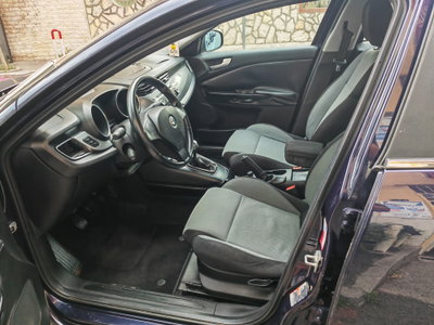 Alfa Romeo Giulietta 2.0 JTDm-2 Distinctive 170cv (7)