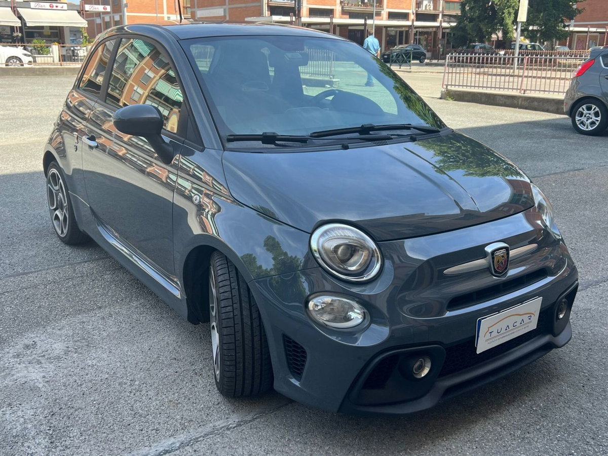Abarth 500 1.4 Turbo T-Jet (2)