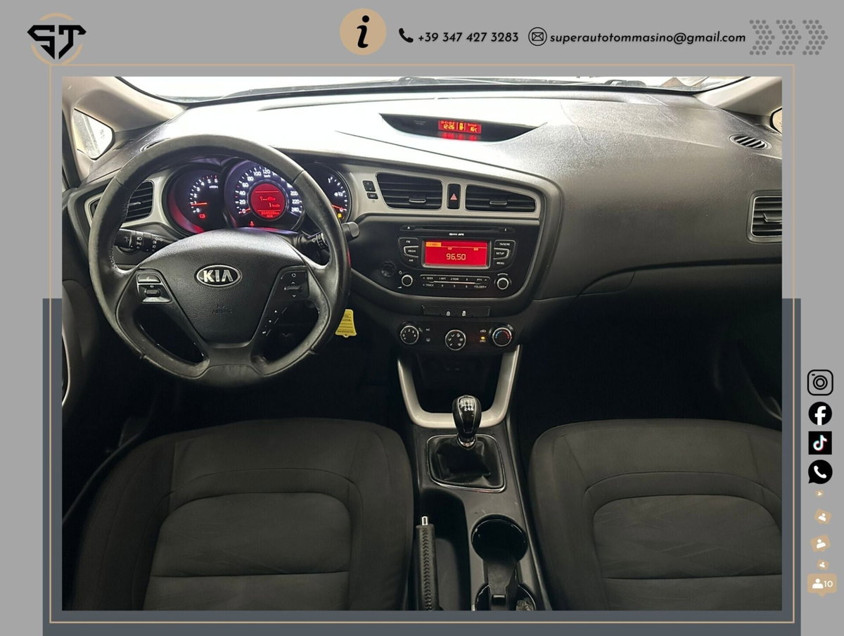 Kia Ceed 1.6 CRDi 115 CV 5p. Business Class (7)
