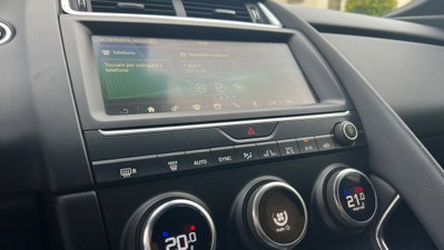 Jaguar E-Pace 2.0D 150 CV AWD aut. R-Dynamic (14)