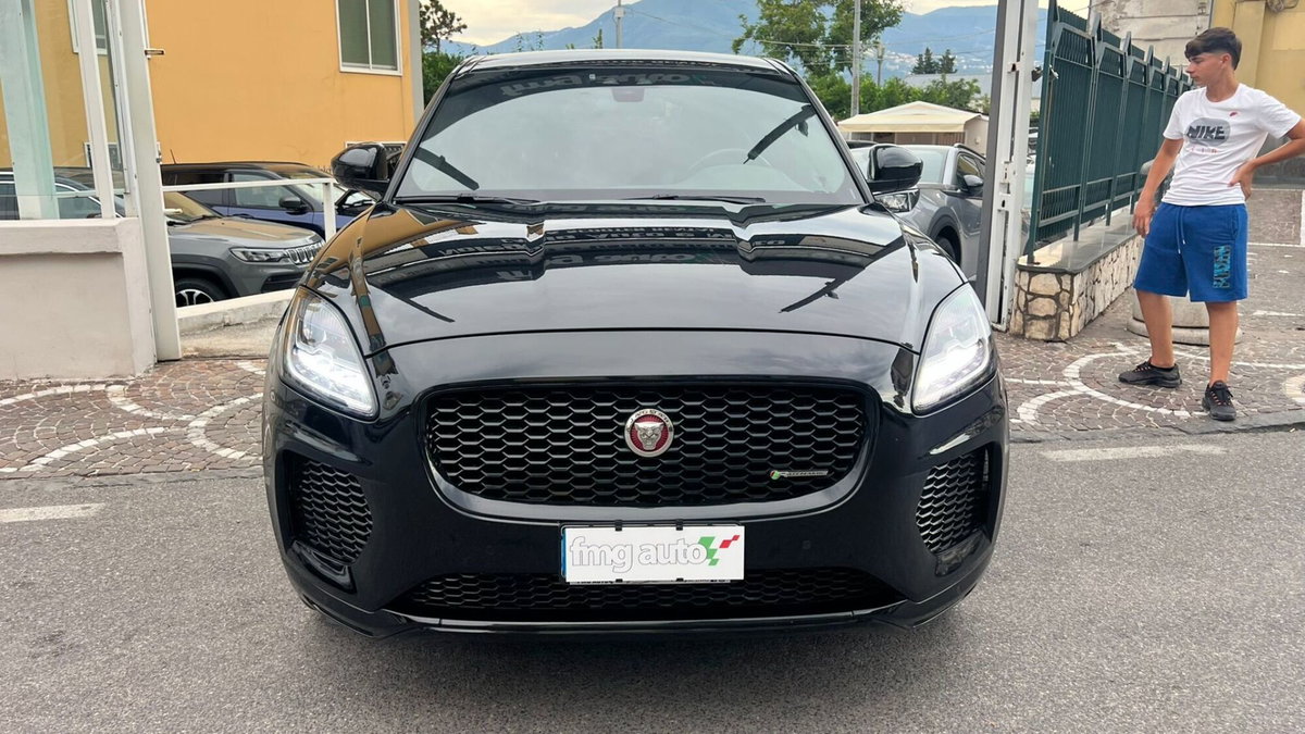 Jaguar E-Pace 2.0D 150 CV AWD aut. R-Dynamic (2)