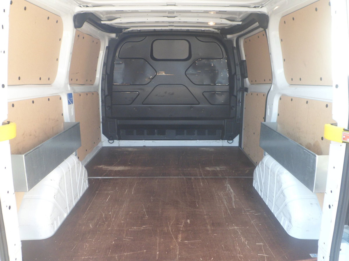 Ford Transit Custom Furgone 340 2.0 EcoBlue 130 PL-DC Furgone Titanium (7)