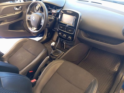 Renault Clio dCi 8V 75 CV 5 porte Moschino Life (10)