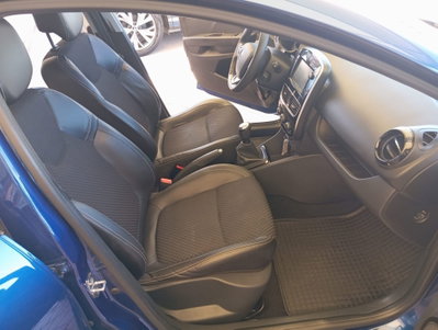 Renault Clio dCi 8V 75 CV 5 porte Moschino Life (9)