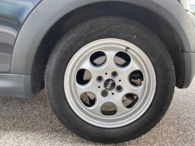 MINI Mini 1.6 16V Cooper (8)