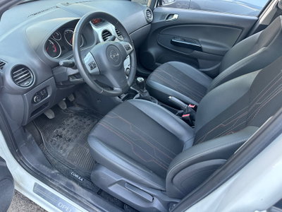 Opel Corsa 1.2 5 porte Elective (11)
