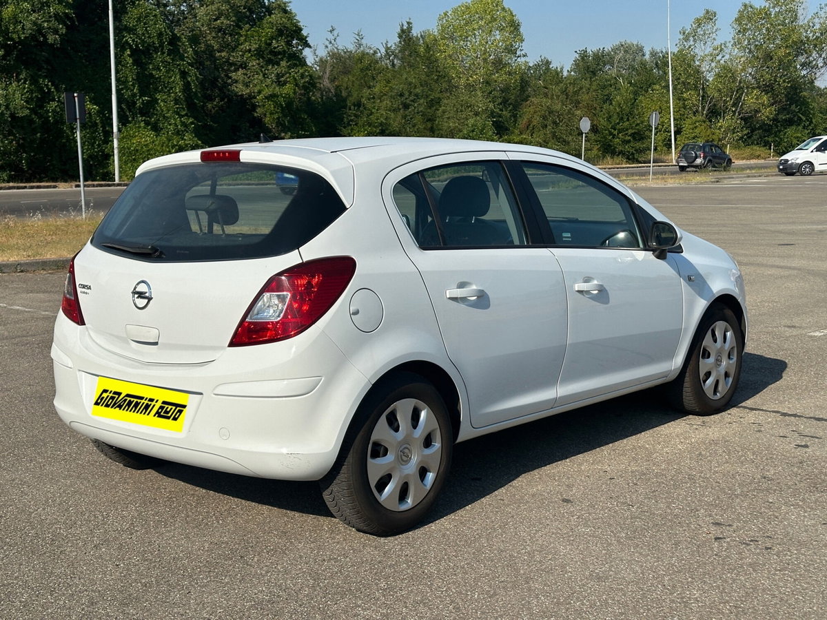 Opel Corsa 1.2 5 porte Elective (5)