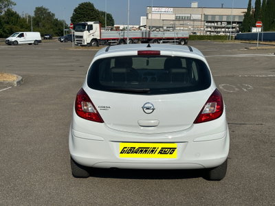 Opel Corsa 1.2 5 porte Elective (6)