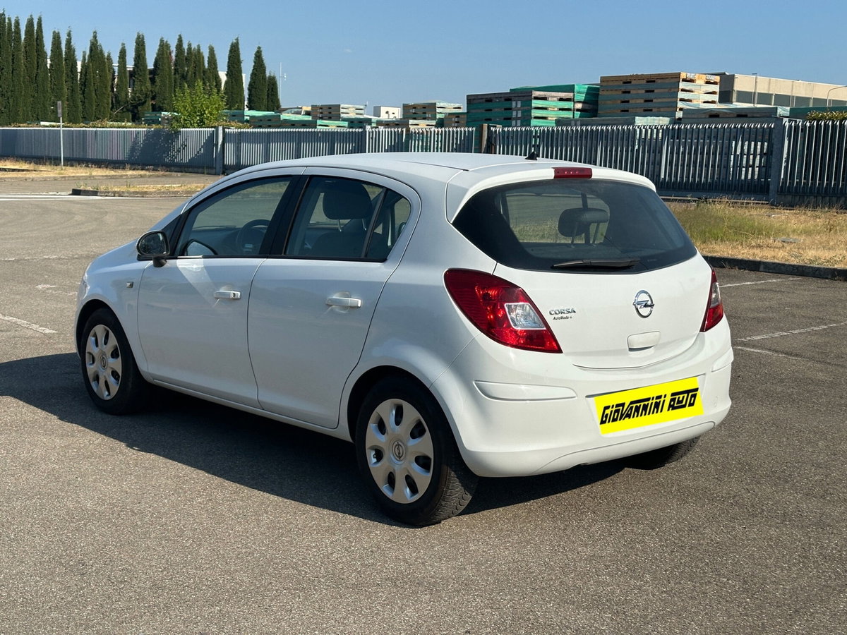 Opel Corsa 1.2 5 porte Elective (7)