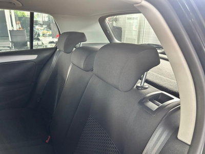 Volkswagen Golf 1.4 5p. United (12)