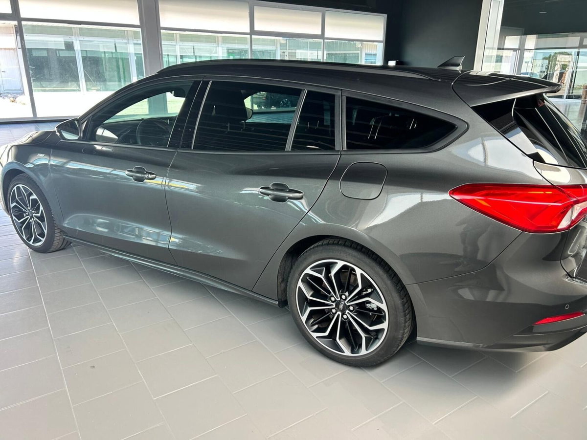 Ford Focus Station Wagon 1.5 EcoBlue 120 CV SW ST-Line X (2)